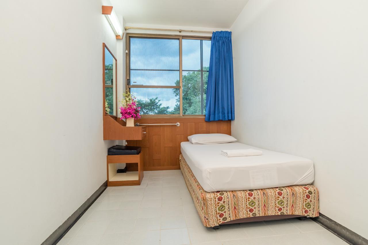 New Siam 1 Guest House Bangkok Buitenkant foto